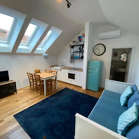 Apartment Krakovska